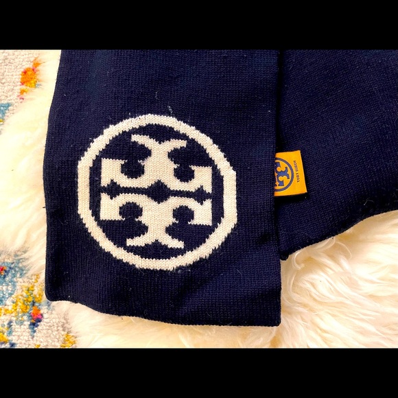 Tory Burch Knit Scarf - Picture 2 of 3
